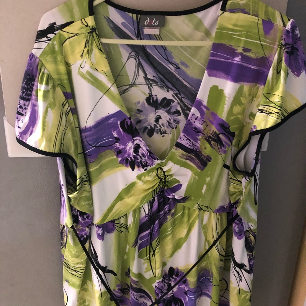 Dots/ light weight blouse